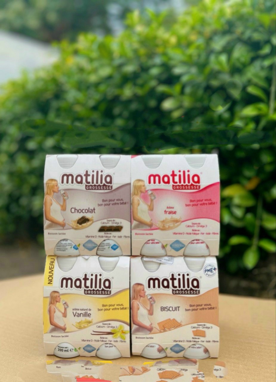 Thùng 24 chai/hộp Sữa nước cho bà bầu matilia Pháp 200ml hương vị dâu